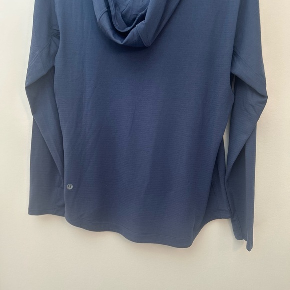 lululemon athletica Navy Blue lightweight pullover - Picture 6 of 13